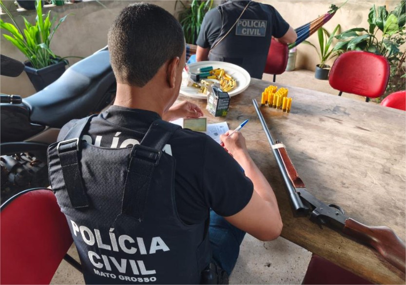 Idoso atira contra vizinhos e acaba preso