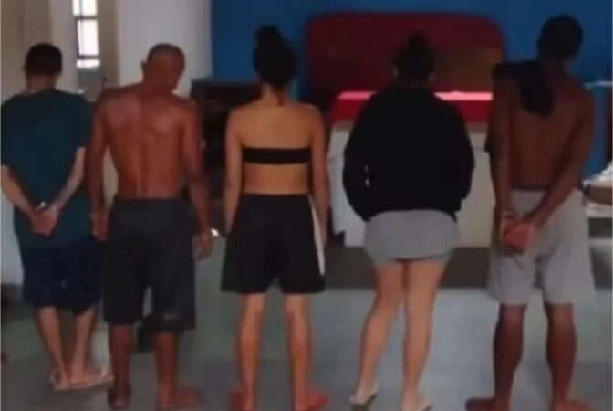 Traficantes ocupam igreja, instalam ponto de tráfico e usam altar para práticas sexuais