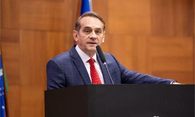 Wilson Santos propõe auxílio-alimentação para servidores estaduais de MT